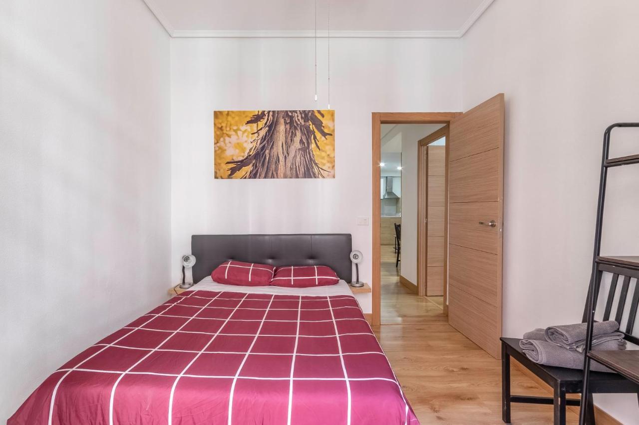 Apartamento Junto Al Guggenheim Con Parking Gratuito Bilbao Exterior photo