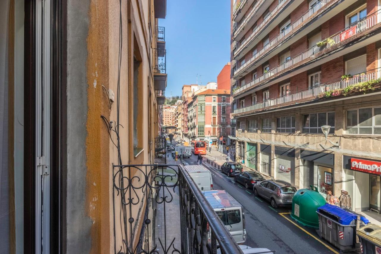 Apartamento Junto Al Guggenheim Con Parking Gratuito Bilbao Exterior photo